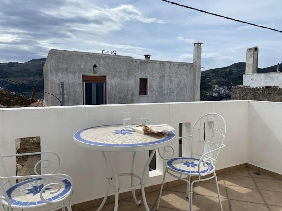 Villa Blue House Koronos Exterior foto